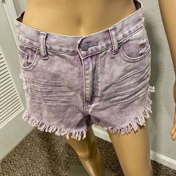 SIMPLE SOCIETY Distressed Cut Off Shortssize9 - Picture 10 of 12